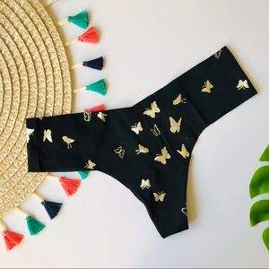 Victoria’s Secret No Show Shimmer Thong Panty Black Butterfly Medium NEW
